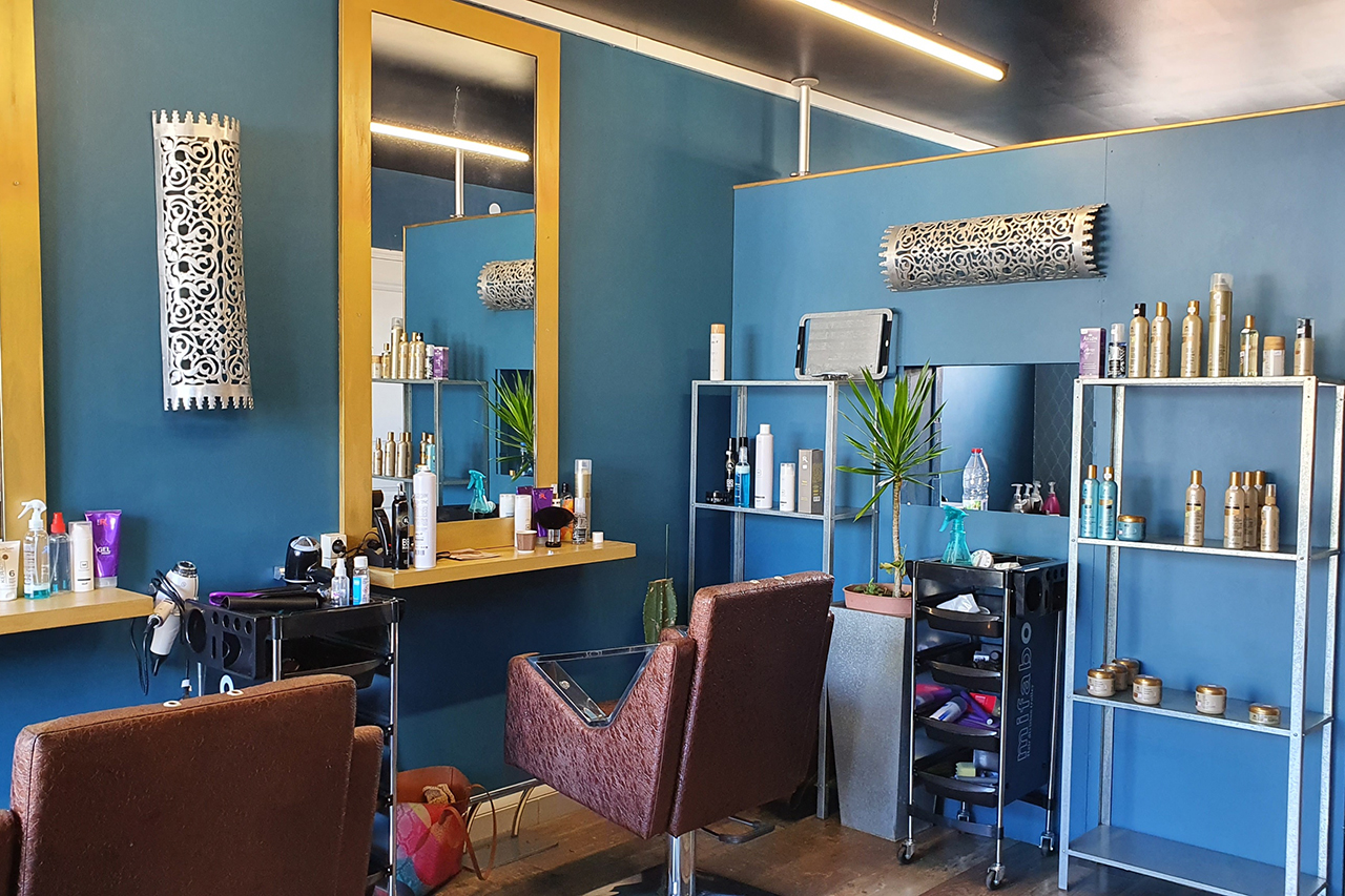 Salon De Coiffure De 30 M En Vente Sur Saint Pierre