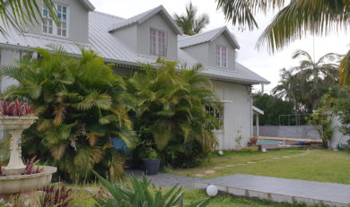 Villa F4 + Appartement T4 de 256 m²